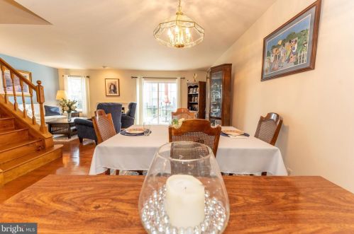 242 Stonebridge Blvd, New Castle DE 19720-6711 exterior