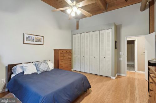 11 2nd St, Philadelphia PA  exterior