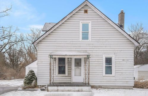 23 Cork St, Kalamazoo, MI 49001-4709