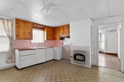 107 Penn St, Providence RI 02909-1326 exterior