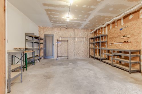 38034 North Shore Ave, Waukegan IL 60087-1647 exterior