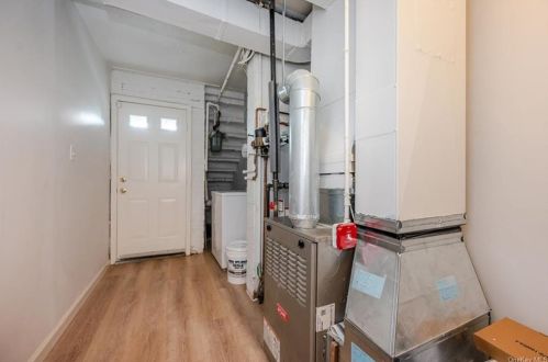 3047 Harding Ave, Bronx NY exterior