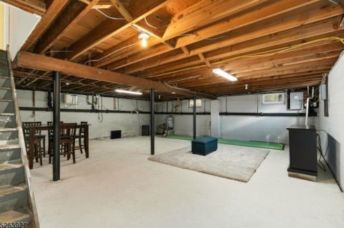 156 Kinnelon Rd, Kinnelon NJ  07405-2336 exterior