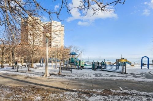 6249 Sheridan Rd, Chicago IL  60660-1701 exterior