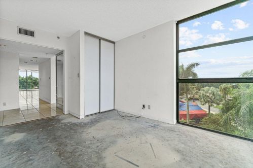 6562 Boca Del Mar Dr, Boca Raton FL 33433-5723 exterior