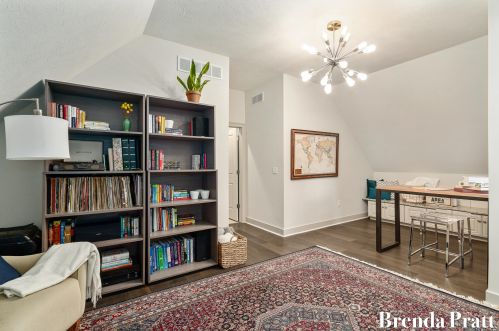 1827 Wealthy St, Grand Rapids MI 49506-2920 exterior