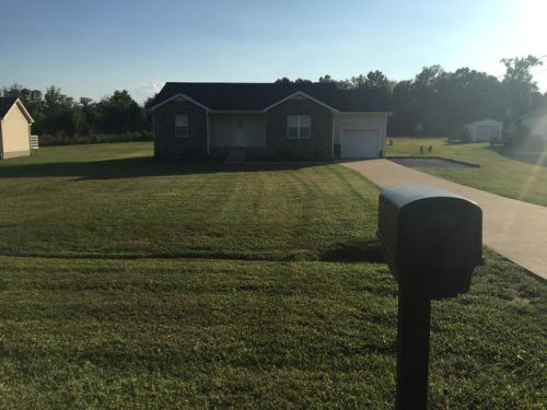 1106 Jonathan Dr, Lebanon, TN 37087-6937