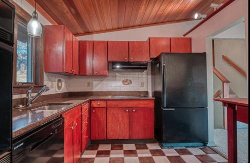 622 Fort Couch Rd, Pittsburgh PA 15241-2070 exterior