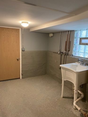 6445 Claremont Ave, Chicago IL 60645-1569 exterior