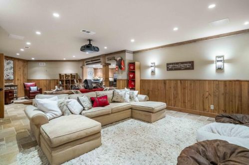 4968 Long Is Dr, Atlanta GA 30327-4904 exterior