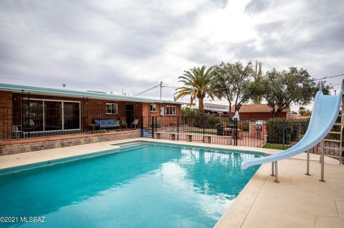 5713 8 St, Tucson AZ 85719-5308 exterior