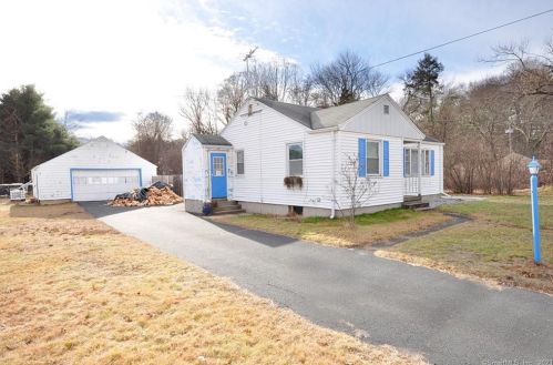 377 Hayden Station Rd, Windsor, CT 06095-1416