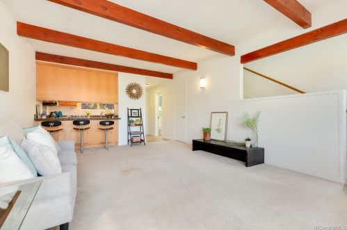 4124 Keanu St, Honolulu, HI 96816-5514