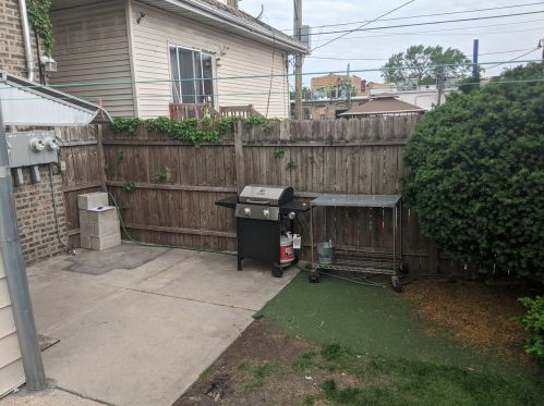 3141 Luna Ave, Chicago IL  60641-4800 exterior