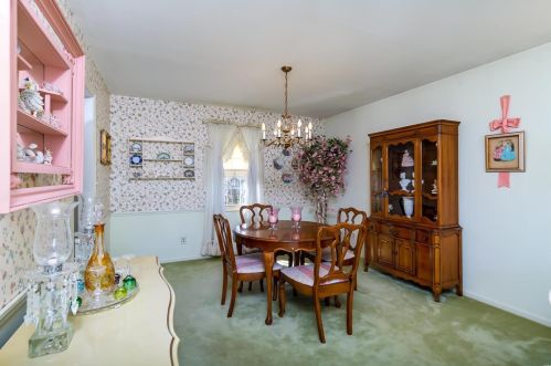 1486 Royal Spg Dr, Saint Louis MO 63122-7121 exterior