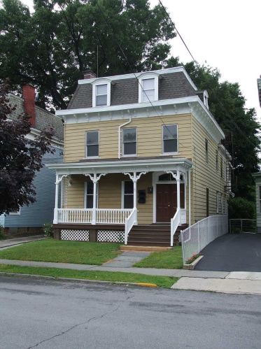 44 Marshall St, Poughkeepsie NY 12601-1922 exterior