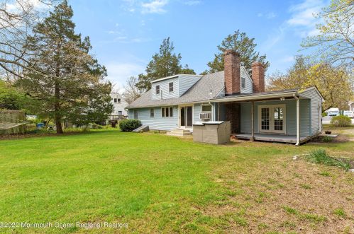 26 Scott Dr, Berkeley Township NJ 08721-1225 exterior