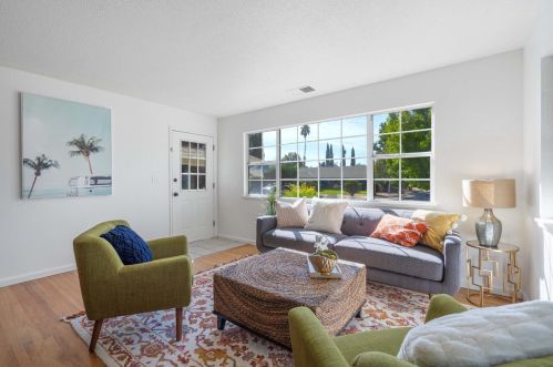 2507 Temple Dr, Davis CA 95618-1530 exterior