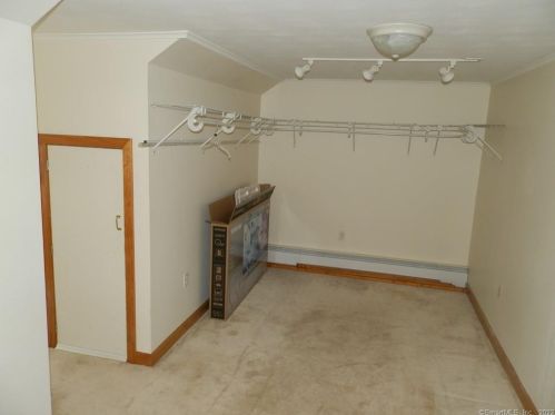 136 Putnam Pike, Killingly CT 06241-1628 exterior