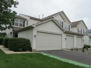 866 Genesee Dr, Naperville IL  60563-4044 exterior