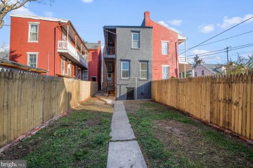 460 Queen St, Lancaster PA  17603-5618 exterior