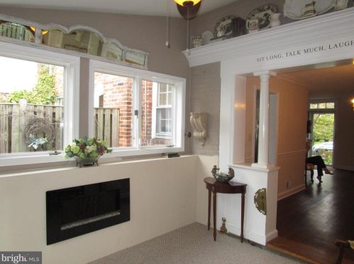 925 Columbus St, Alexandria VA 22314-1611 exterior