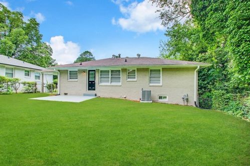 2246 Collins Dr, Atlanta GA  30344-1008 exterior