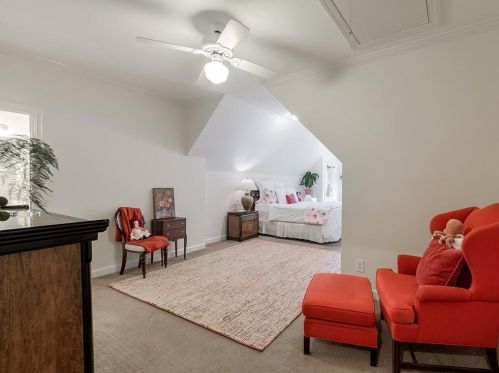 35 Kenmare Hall, Atlanta GA 30324-2566 exterior