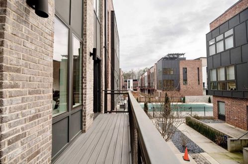 1224 Chelsea Cir, Atlanta GA  30318-1268 exterior