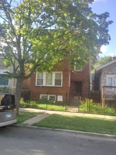 4906 Walton St, Chicago, IL 60651-3131