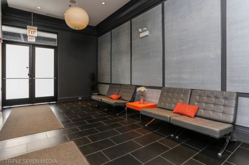 2332 Michigan Ave, Chicago, IL 60616-4909