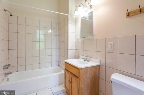 1528 18th St, Philadelphia PA  19146-4612 exterior