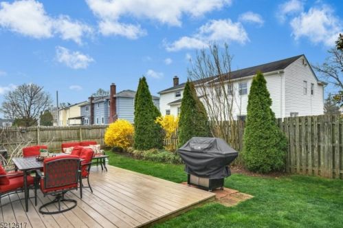 33 Harrison St, Clark NJ  07066-3213 exterior