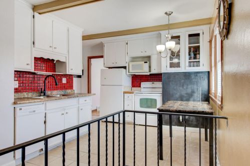 1673 Craig Pl, Saint Paul MN 55119-4232 exterior