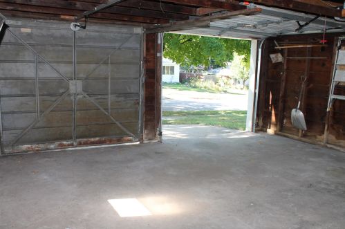 801 Eleanor St, Grand Rapids MI 49505-4223 exterior