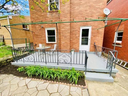 3006 Brentwood Ave, Pittsburgh PA  15227-2817 exterior