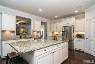 3153 Misty Rise Dr, Cary NC  27519-8912 exterior