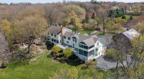 1517 Valley Hill Rd, Bull Valley, IL 60098-7854