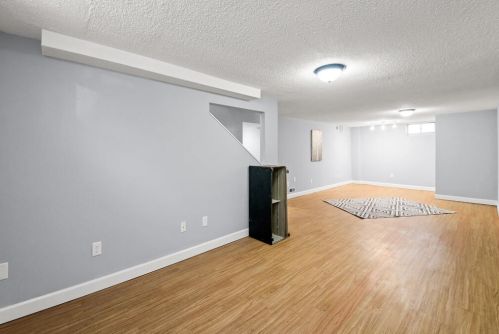 248 Eric Ave, Meskegon MI 49444-3702 exterior