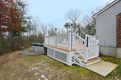 194 Roth Rd, Killingly CT 06241-1417 exterior