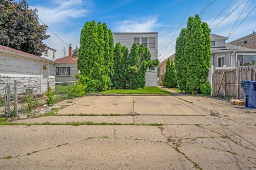 2818 72 Ct, Chicago IL 60707-1507 exterior