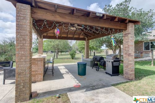 32070 Jay Bird Ln, Spring Branch TX exterior