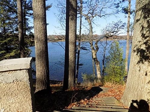 488 Ruddiman Dr, Meskegon MI 49445-3041 exterior