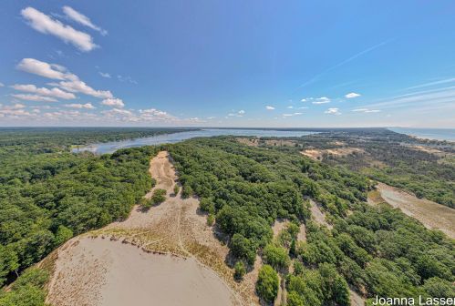 1205 Ml Ave, Meskegon MI 49445-3013 exterior