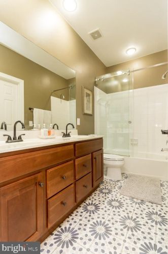 5414 Edsall Rdg Pl, Alexandria VA 22312-2671 exterior