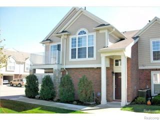 52156 Naugatuck Dr, Macomb Township, MI 48042-3842