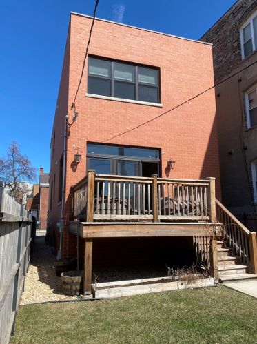 421 50 St, Chicago IL 60615-2222 exterior