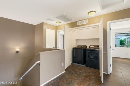 9966 Emberwood Dr, Tucson AZ 85748-5114 exterior