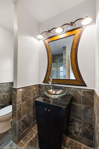 692 Appalachi St, Walled Lake MI  48390-1005 exterior