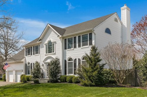 285 Dartmouth Ave, Red Bank, NJ 07704